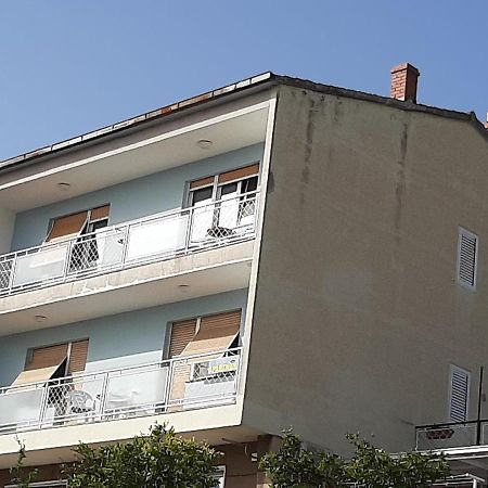 Apartment Boni Шибеник Екстер'єр фото