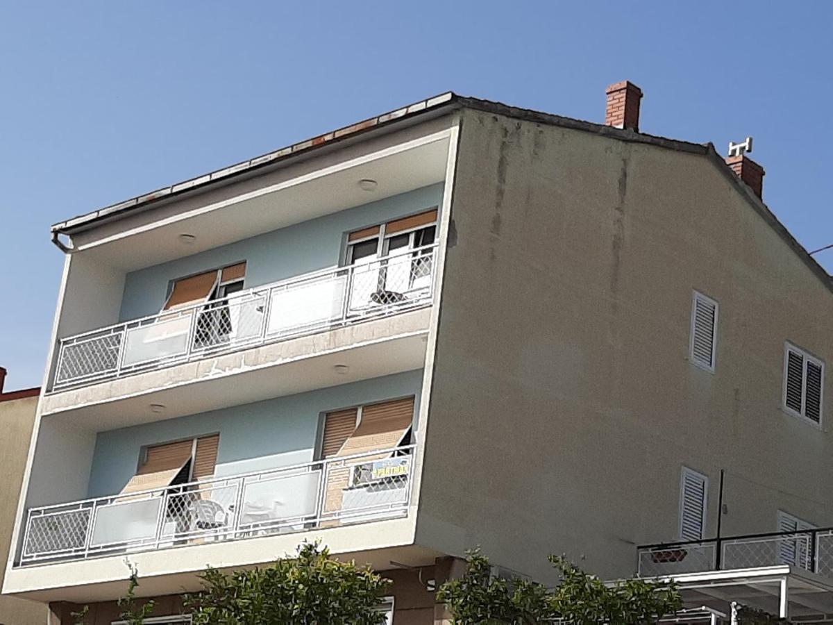 Apartment Boni Шибеник Екстер'єр фото